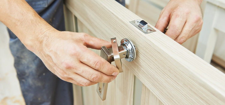 interior door repair West Modesto