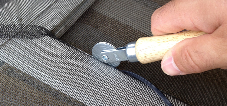 metal screen door repair in West Modesto
